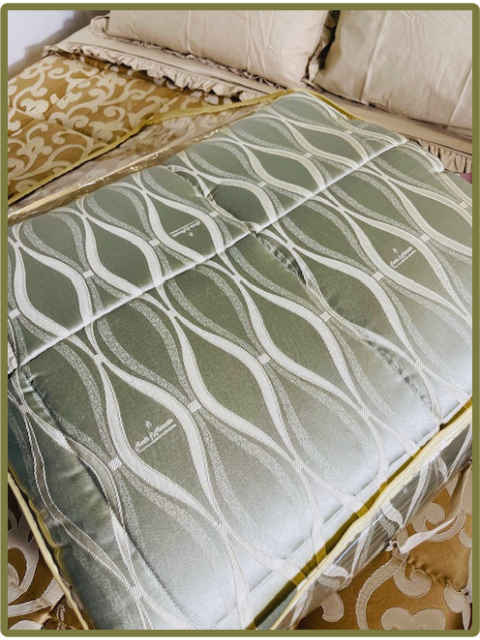 PIUMONE INVERNALE IN RASO