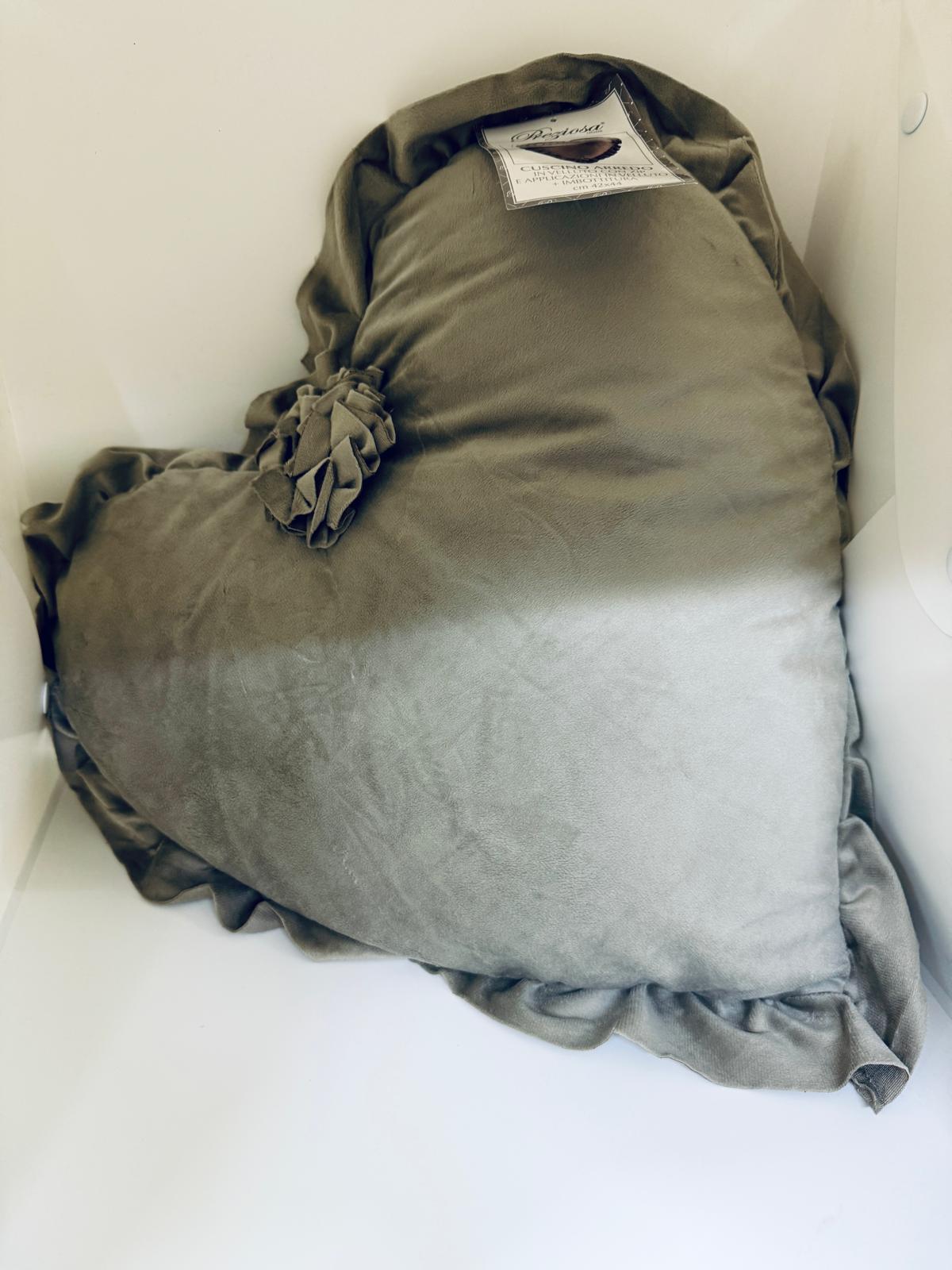 CUSCINI D'ARREDO IN VELLUTO (CUORE)