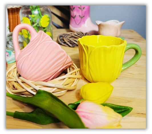 TAZZA IN CERAMICA A FORMA DI TULIPANO