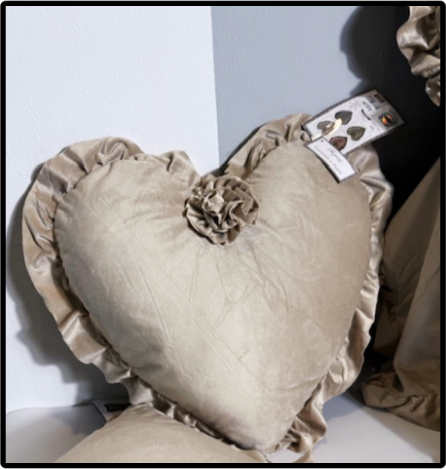 CUSCINI D'ARREDO IN VELLUTO (CUORE)
