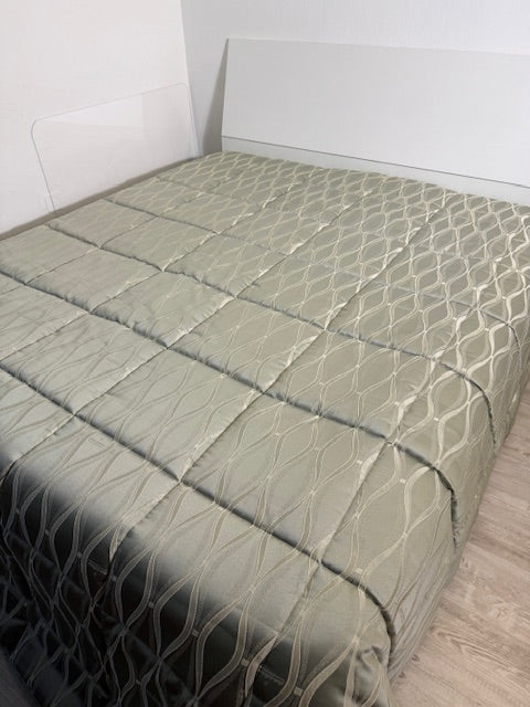 PIUMONE INVERNALE IN RASO